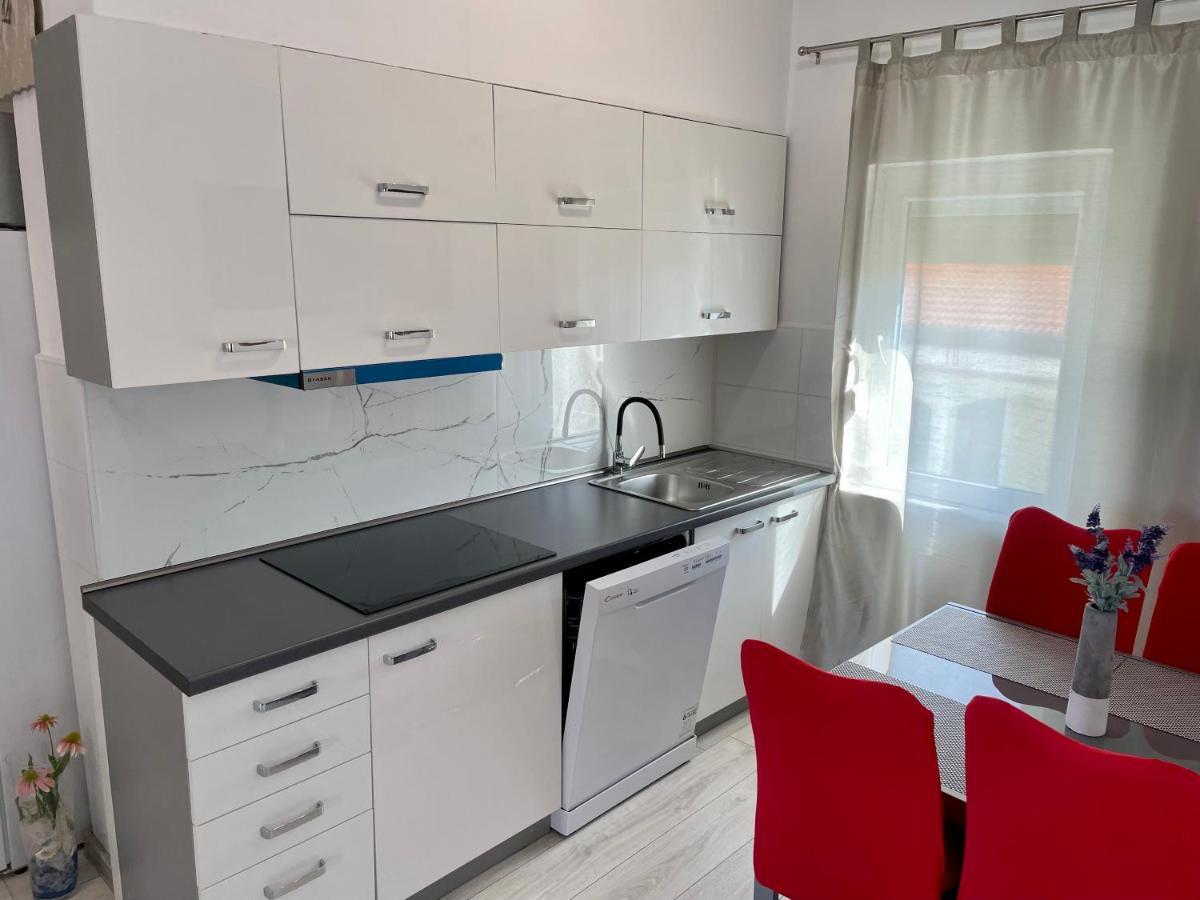 Roko Apartment *